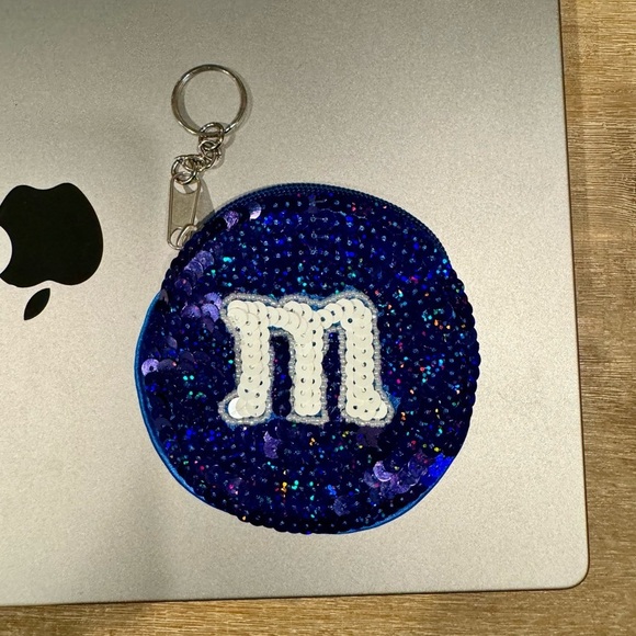 M&m coin pouch - Picture 1 of 4